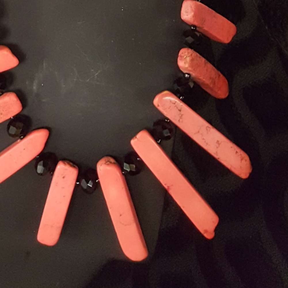 Pretty! Coral Jade Black Crystal Necklace